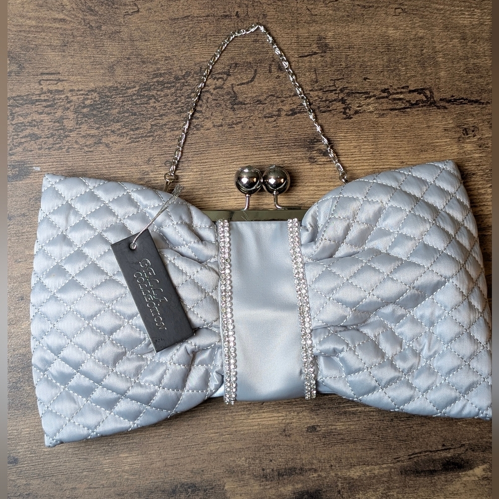 NWT Bella Collection Silver Quilted Bow and Rhinestone Clutch - Picture 8 of 9